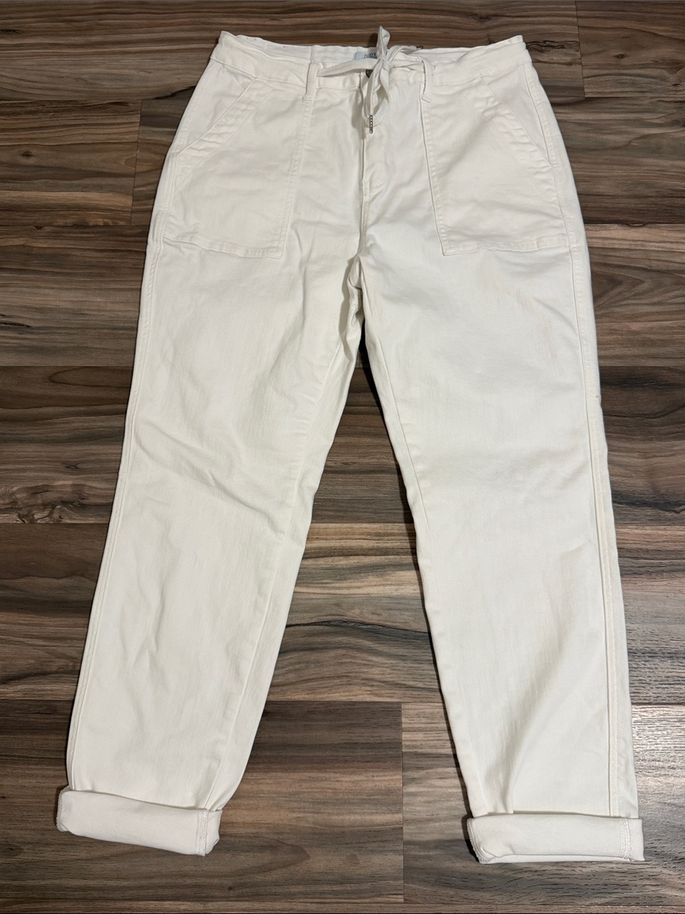 Judy Blue Charlene High Rise Jogger Jeans White Women’s Sz. 13/31 Coastal